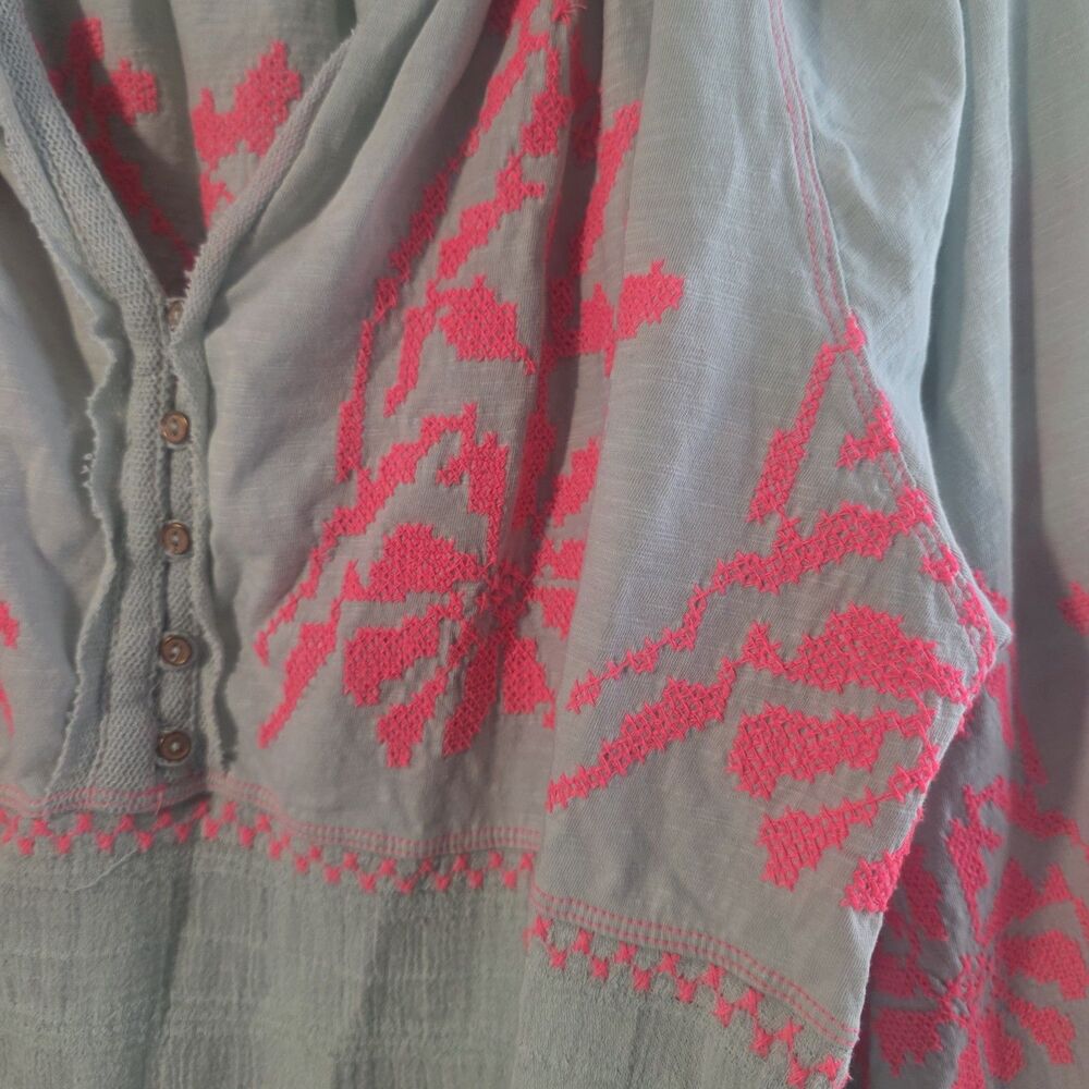 Free People Poet Embroidered Blouse Womens Sz M Medium Mint & Pink Boho Festival - Picture 4 of 6